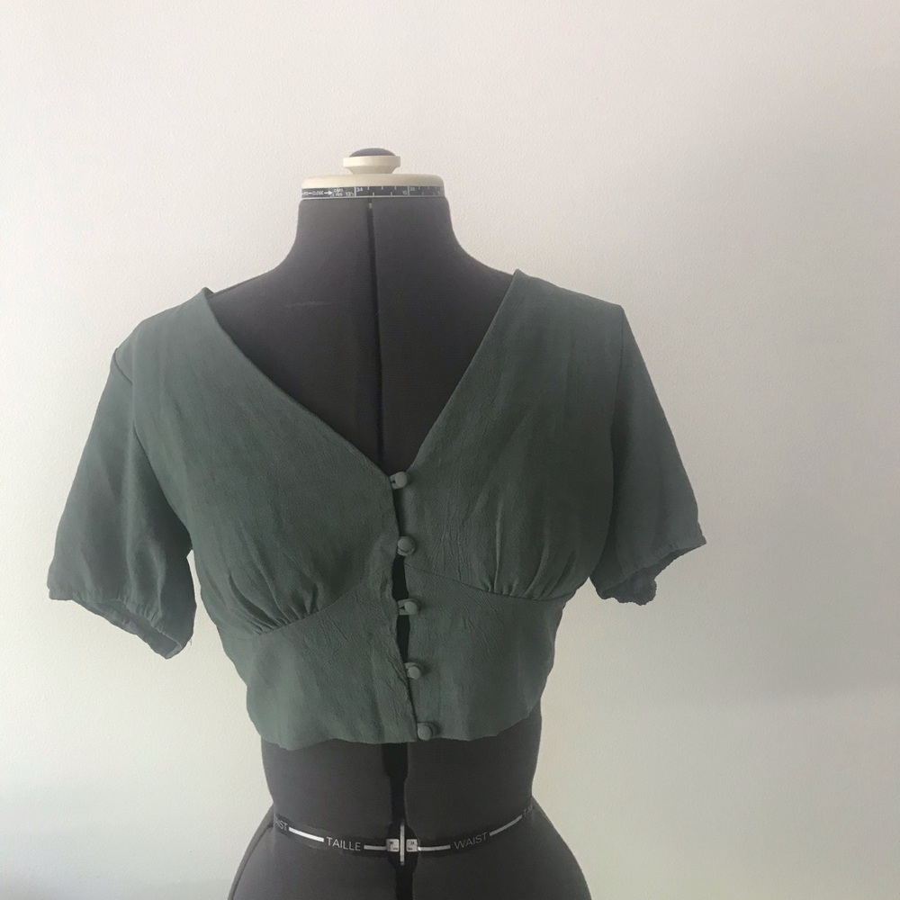 green pacsun top!!